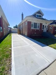 1413 W 97th Street, Chicago, IL 60643