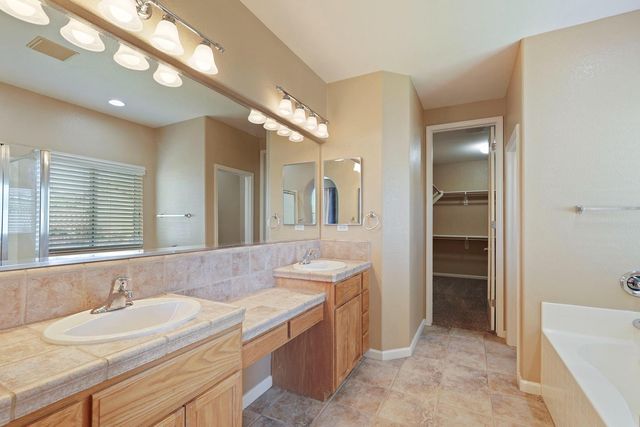 2317 Autumn Oak Pl, Stockton, CA 95209