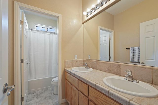 2317 Autumn Oak Pl, Stockton, CA 95209