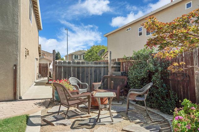 2317 Autumn Oak Pl, Stockton, CA 95209