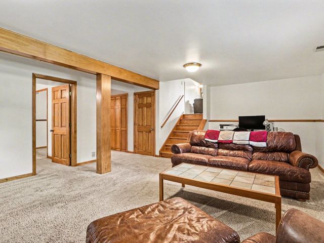 10S287 Alma Lane, Naperville, IL 60564
