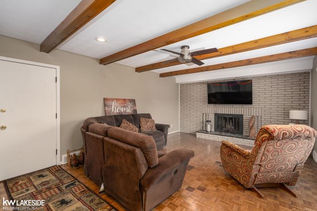 2932 Silverstone Lane, Waterford Twp, MI 48329