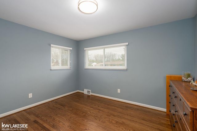 2932 Silverstone Lane, Waterford Twp, MI 48329