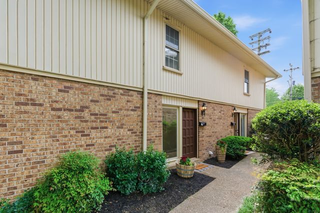 2116 Hobbs Rd L7, Nashville, TN 37215
