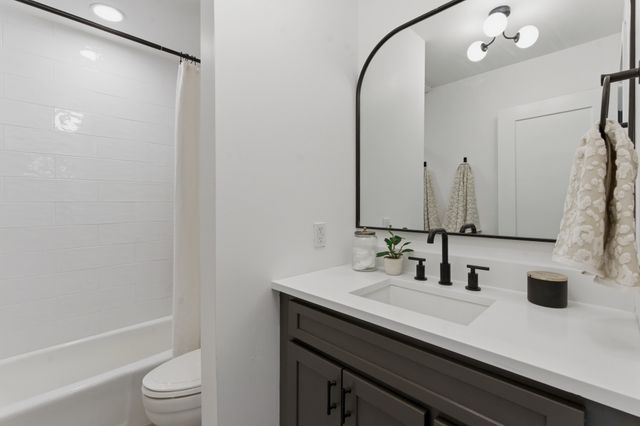 2116 Hobbs Rd L7, Nashville, TN 37215