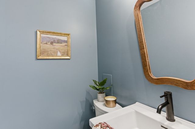 2116 Hobbs Rd L7, Nashville, TN 37215
