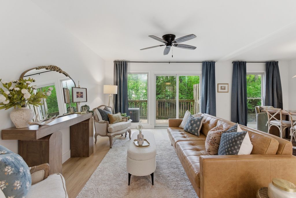 2116 Hobbs Rd L7, Nashville, TN 37215