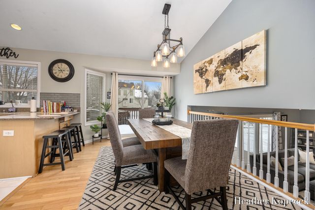 3695 S Falling Leaf Drive SE, Grand Rapids, MI 49512