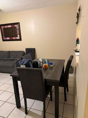 6031 Shakerwood Cir 107, Tamarac, FL 33319