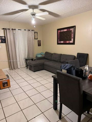 6031 Shakerwood Cir 107, Tamarac, FL 33319