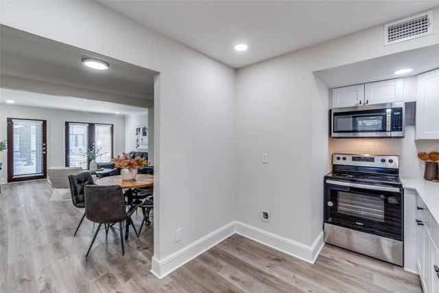 10211 Regal Oaks Drive 120, Dallas, TX 75230