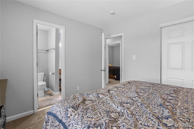 2500 Wesglen Estates Drive, Maryland Heights, MO 63043