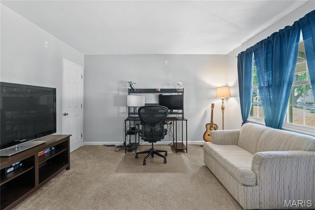 2500 Wesglen Estates Drive, Maryland Heights, MO 63043