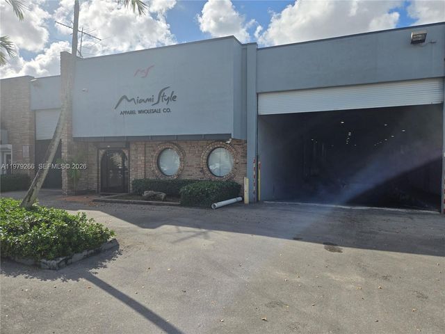 7480 NW 52nd Street, Miami, FL 33166