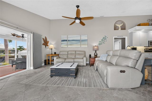 18345 HOTTELET CIRCLE, Port Charlotte, FL 33948