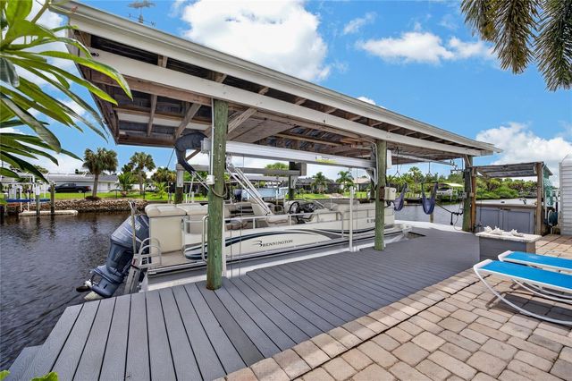 18345 HOTTELET CIRCLE, Port Charlotte, FL 33948