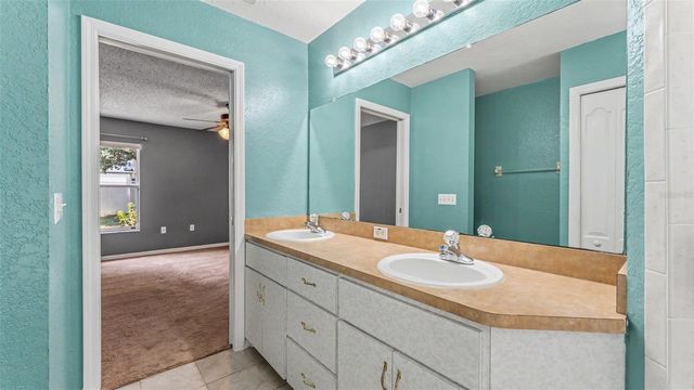 8202 WESTMONT TERRACE DRIVE, Lakeland, FL 33810