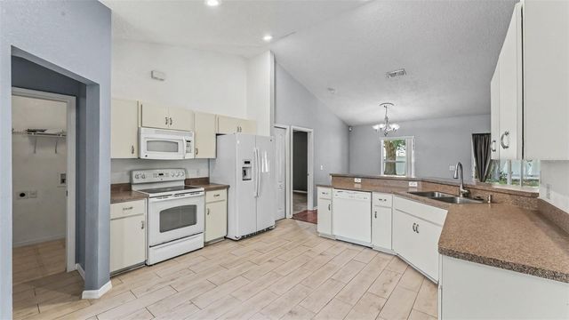8202 WESTMONT TERRACE DRIVE, Lakeland, FL 33810