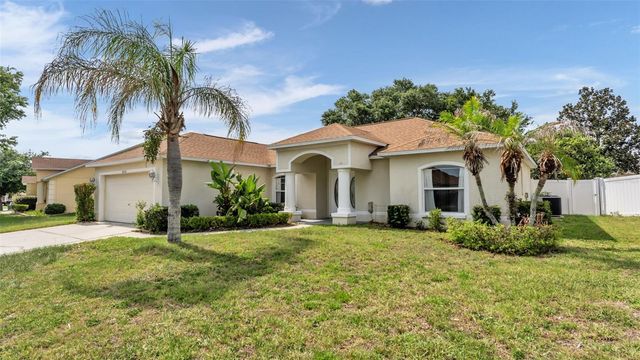 8202 WESTMONT TERRACE DRIVE, Lakeland, FL 33810