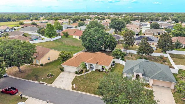 8202 WESTMONT TERRACE DRIVE, Lakeland, FL 33810