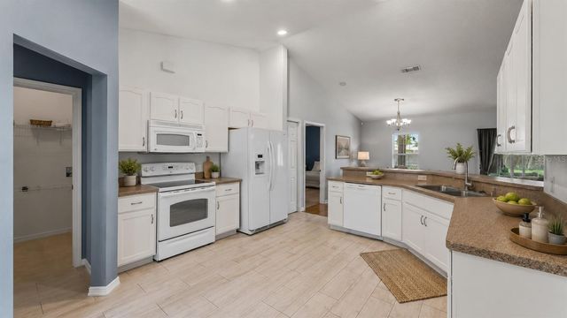 8202 WESTMONT TERRACE DRIVE, Lakeland, FL 33810