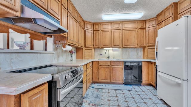 917 Bee Court, Socorro, NM 87801