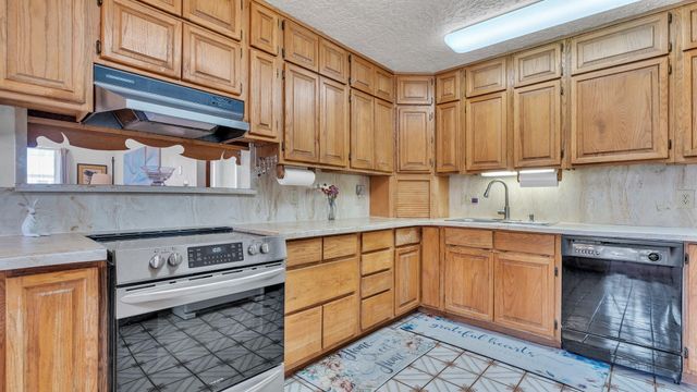 917 Bee Court, Socorro, NM 87801