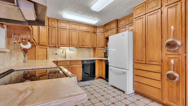 917 Bee Court, Socorro, NM 87801