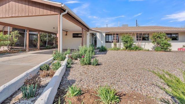 917 Bee Court, Socorro, NM 87801