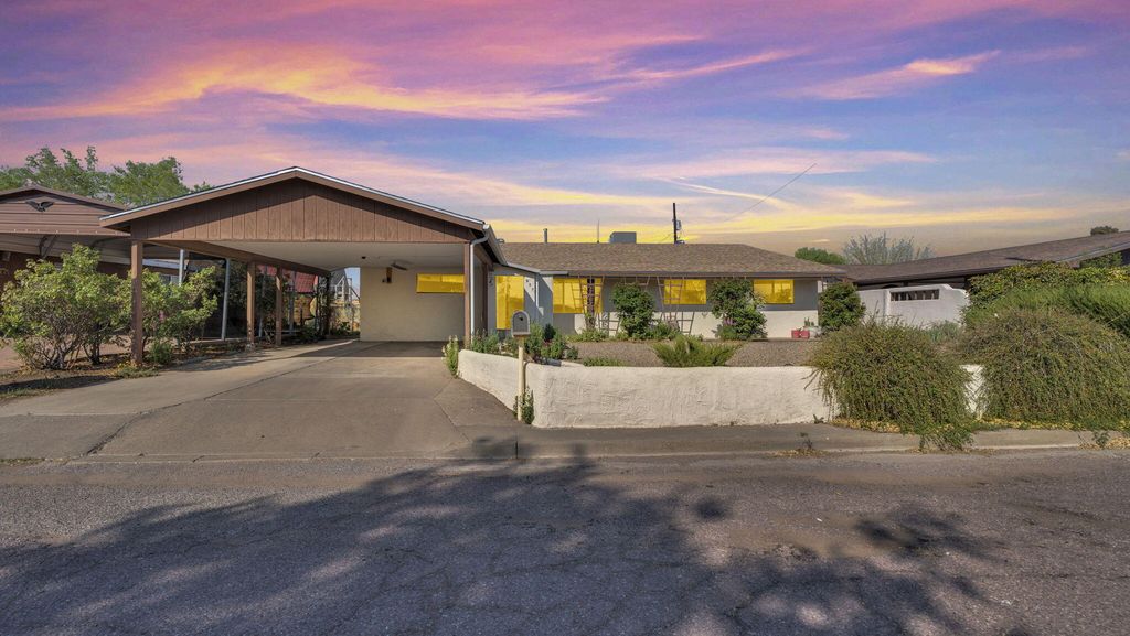 917 Bee Court, Socorro, NM 87801