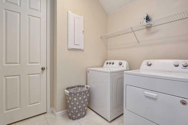 9013 SUNSHINE RIDGE LOOP, Kissimmee, FL 34747