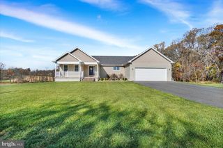 297 MILL ST, Fawn Grove, PA 17321