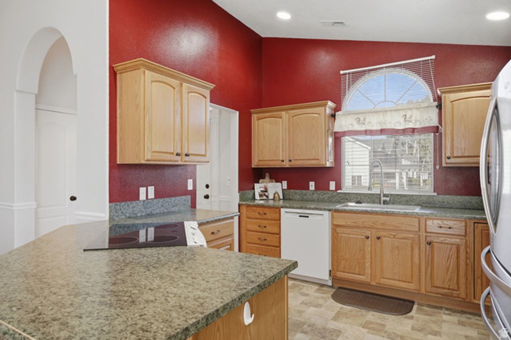 Image 13 of property listing at 1405 S 780 W, Payson, UT 84651
