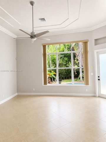 138 Tranquilla Dr, Palm Beach Gardens, FL 33418