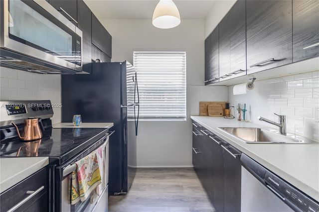 1051 Michigan Ave 1, Miami Beach, FL 33139