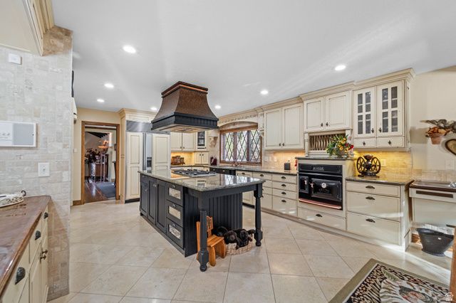 5105 W OLD OAK LN, Highland, UT 84003