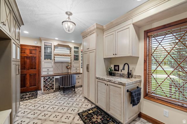 5105 W OLD OAK LN, Highland, UT 84003