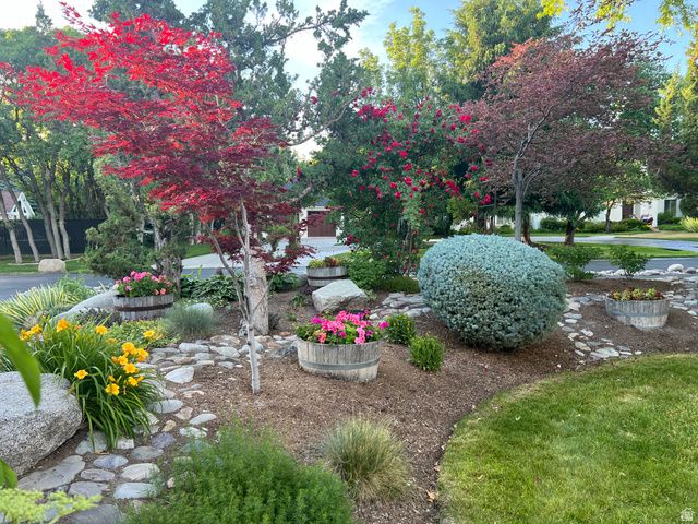 5105 W OLD OAK LN, Highland, UT 84003