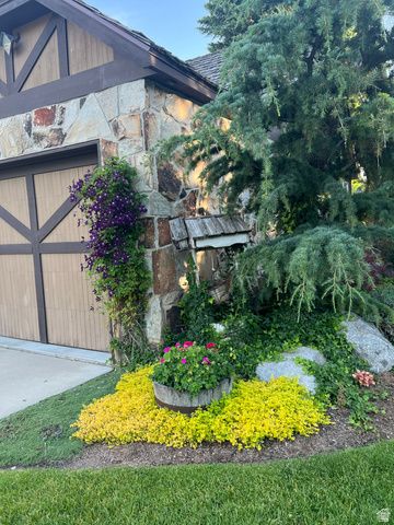 5105 W OLD OAK LN, Highland, UT 84003