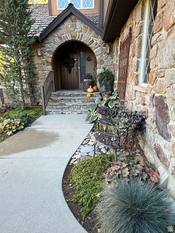 5105 W OLD OAK LN, Highland, UT 84003