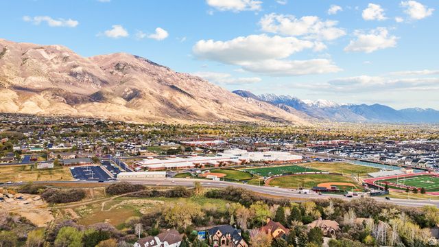 5105 W OLD OAK LN, Highland, UT 84003