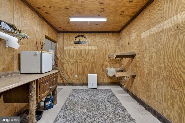 7312 OAK LN, Marshall, VA 20115