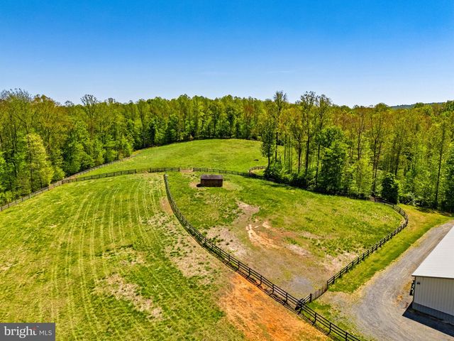 7312 OAK LN, Marshall, VA 20115