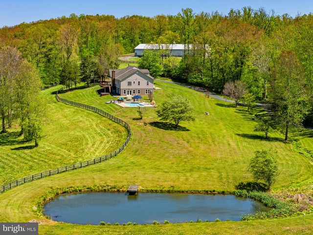 7312 OAK LN, Marshall, VA 20115