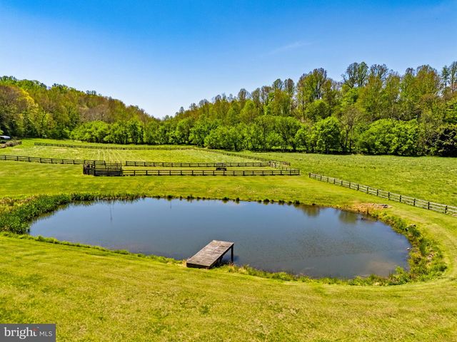 7312 OAK LN, Marshall, VA 20115