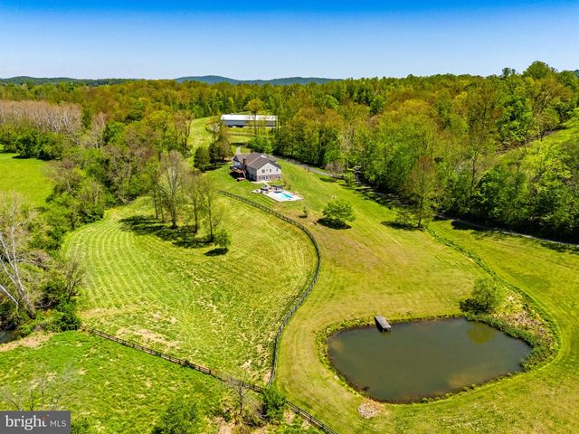 7312 OAK LN, Marshall, VA 20115