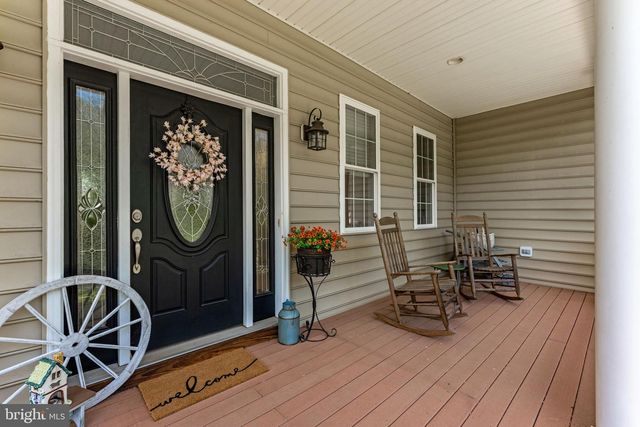 7312 OAK LN, Marshall, VA 20115