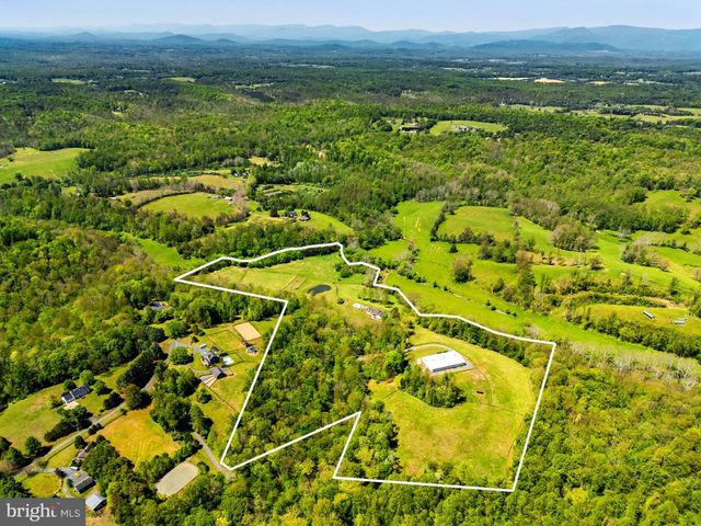 7312 OAK LN, Marshall, VA 20115
