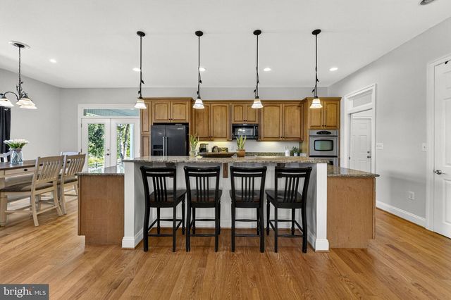 7312 OAK LN, Marshall, VA 20115