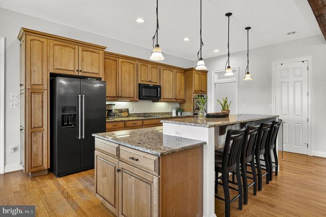 7312 OAK LN, Marshall, VA 20115